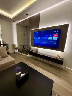 Luxury Smart Apartment - 9