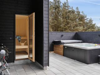 5 star holiday home in Løkken, cleaning included - 2