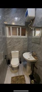 Cozy Modern 3 Bedroom Penthouse - Lekki - 4