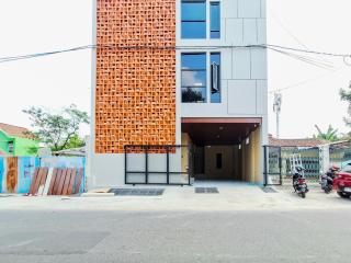RedDoorz Syariah at DNA Home Seturan Yogyakarta - Seturan - 1