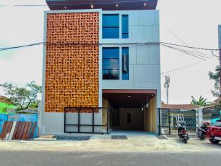 RedDoorz Syariah at DNA Home Seturan Yogyakarta - Seturan - 3