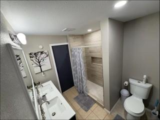 3 BR 3 Bath Airport SpaceX LNG WashDry Private Yard Deck Pets - Brownsville - 7