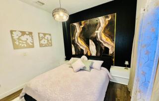 Chill Boho Living in Miami - 8