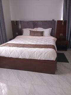 Aquifers Executive Bed and Breakfast - 4