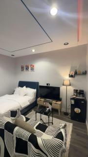 Studio with patio In King Fahad District - Riad - 0