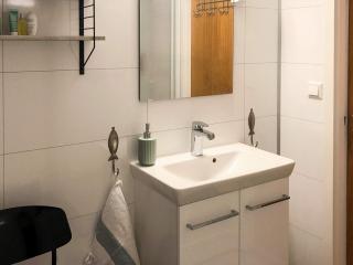 4 person holiday home in ALSVÅG, cleaning included - Alsvåg - 4