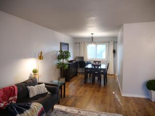 Entire Unique Apartment - 5