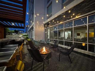 Home2 Suites By Hilton Woodstock On - 1