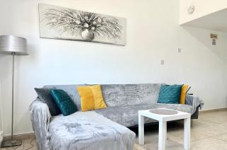 SUN JULZ - Queens Gardens - Paphos - 5