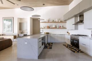 Vanguard by Fieldtrip 5 Bd Private Luxury with Infinity Pool Game Room - Yucca Valley - 4