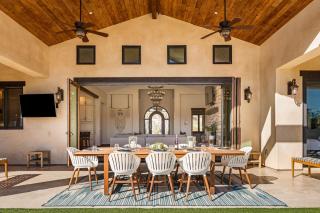 Villa de la Sky Ranch Sprawling Tuscan Villa in Wine Country - Temecula - 3