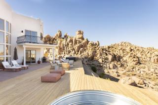 Casa Blanca by Fieldtrip Boulder Estate with Hot Tub Soaking Pool Outdoor Shower - Yucca Valley - 0