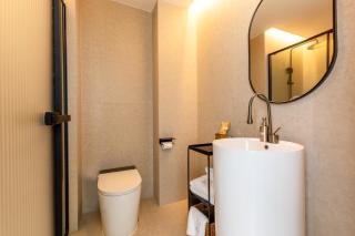 The Moment Hotel - Canton - 9