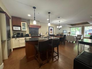 2BR Cozy Condo in Solara Resort - Canmore - 2