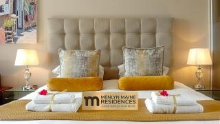 Menlyn Maine Residences - Napoli with king sized bed - 0
