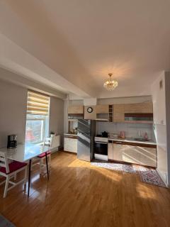 Cozy UB Stay-Walk to Attractions - Ulaanbaatar - 6