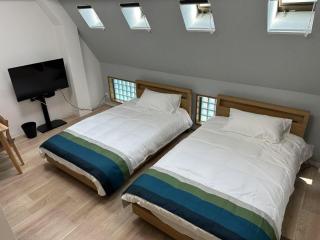401 Melon Home難波日本橋 徒歩10分 黒門市場 徒歩5分 心斎橋 1駅 広いお部屋 - 0