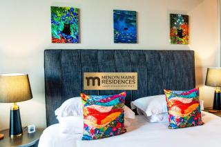 Menlyn Maine Residences - Paris king sized bed - Pretoria - 0