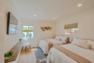 LA Luxury Home with Private Pool & Gym 4 beds Prime Location - 3