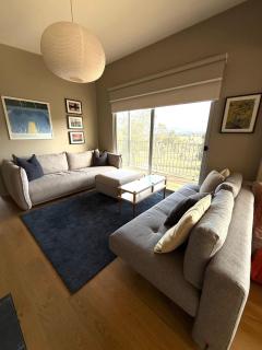 Moonrise Hill - Sedgwick - 7