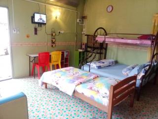 Roomstay Nina & Daytrip Pulau Kapas - Marang - 0