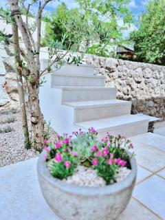 Mare`s House Apartments with Pool - 2