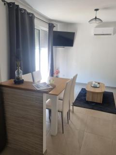 maison cosy avec cours - Avignon - 9