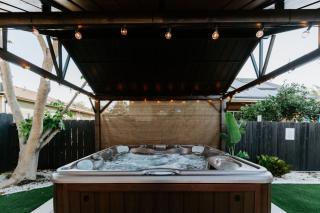 Central SD, Luxury Home and Casita, Pool, BBQ, Sleeps10 - 8