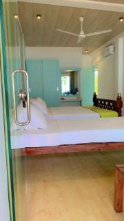 Sri Gemunu Beach Resort - Unawatuna - 2