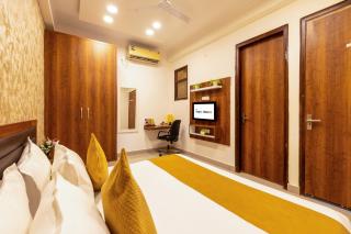 Hotel The Classic Inn Noida sector 70 - Noida - 1