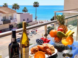 Beach Condo with Atlantic Ocean View by BeCherish - Olhos de Água - 5