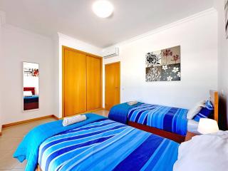 Modern Ocean, Garden & Pool view Condo by BeCherish - Albufeira - 1