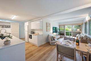 Noosa Hideaway 2 Bed Little Cove Noosa 200m to Beach - 1
