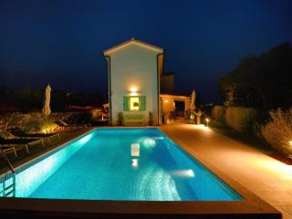Barbara with Pool Comfortable holiday residence - 4