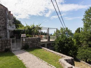 Apartments Anka - One-Bedroom Apartment with Balcony and Sea View - Trsteno - 0
