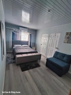 Arrive and Stay Luxe - Dabadie - 2