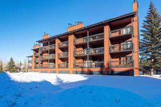 Mountainside Retreat - Sleeps 4 - 1