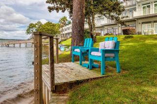 3BR Townhome Steps to Bay - Pool & Beach Gear - 4