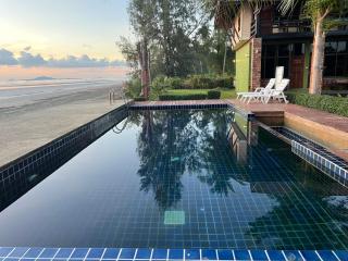 The Chevalley Beach Resort - 9