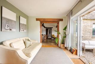 The Hideaway - Authentic Cotswolds Village Living - Birdlip - 3