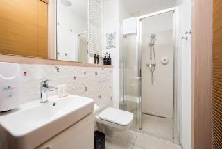 Folk&Art Apartments by Kinya by BookingHost - Warsaw - 8