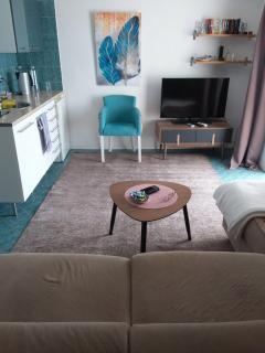 Brankas Apartments - Bar - 9