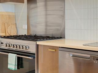 Ocean View Coastal Breeze, Deck and BBQ in Catalina - 1