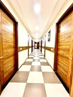 Hotel Woodlark Zirakpur II A Peaceful Stay I Travelers Choice I Best for Family and Group - Chandīgarh - 6