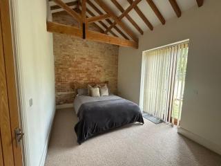 The Old stables Barn - Old Hurst - 3