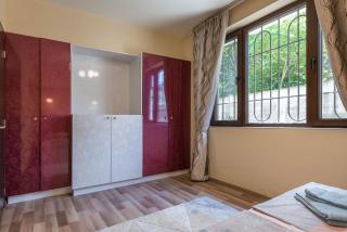 Kevin & Wes Central Apartment - 1