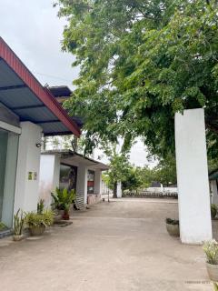 Riverside Hotel - 4