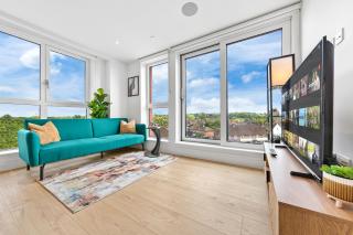 Stylish 2BDR Apartment By Homestyles Hosts Short Lets & Serviced Accommodation Wimbledon With Free Parking & Free WiFi - 1