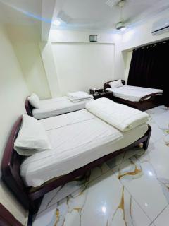 Al Amarat Hotel Tariq Road - Dargai - 5