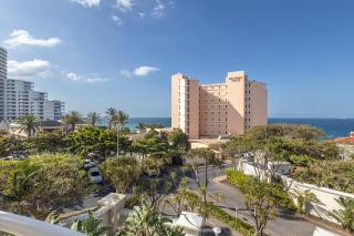 101 Oyster Rock - by Stay in Umhlanga - 9